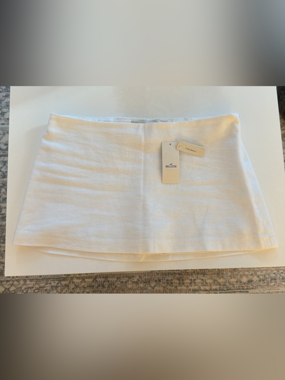 Hollister Low Rise White Mini Skort